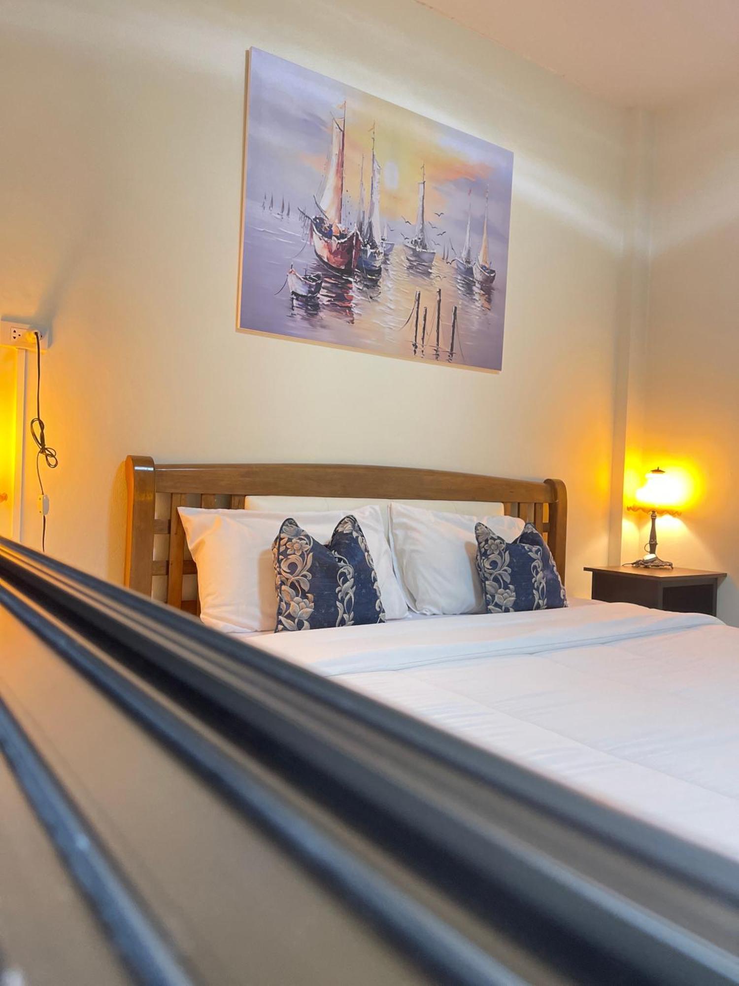 Malee House 3 Hotel Хуа Хин Екстериор снимка