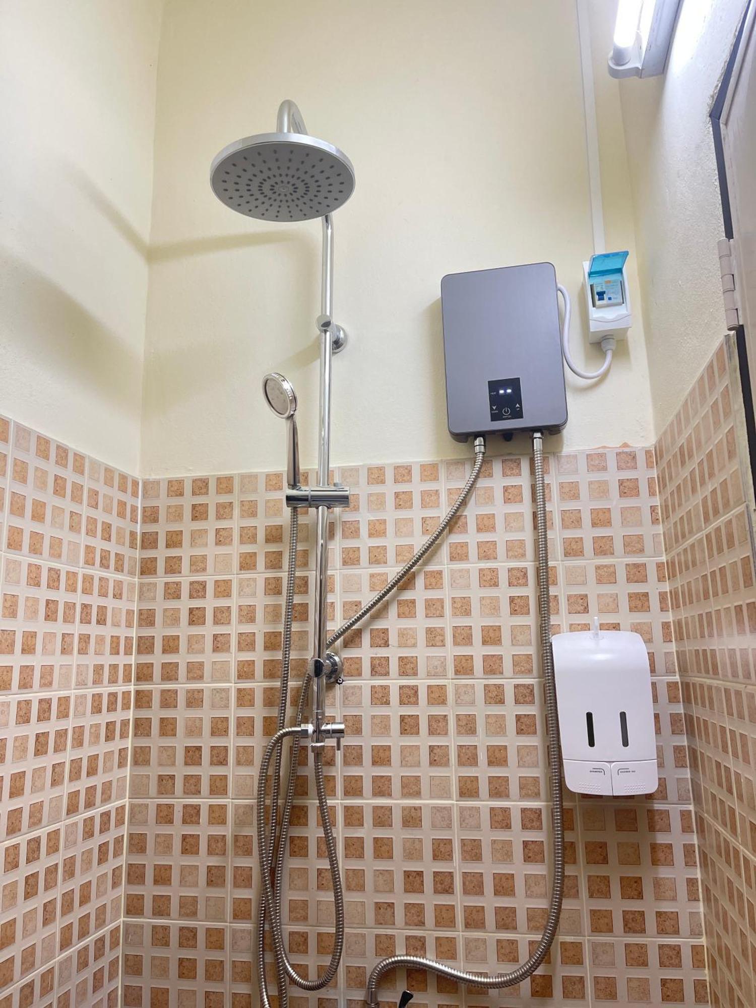 Malee House 3 Hotel Хуа Хин Екстериор снимка