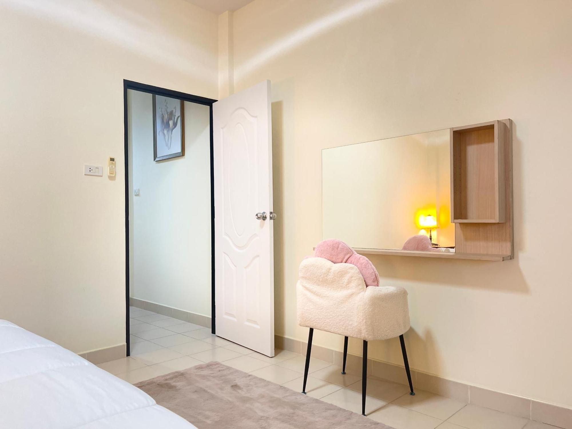 Malee House 3 Hotel Хуа Хин Екстериор снимка